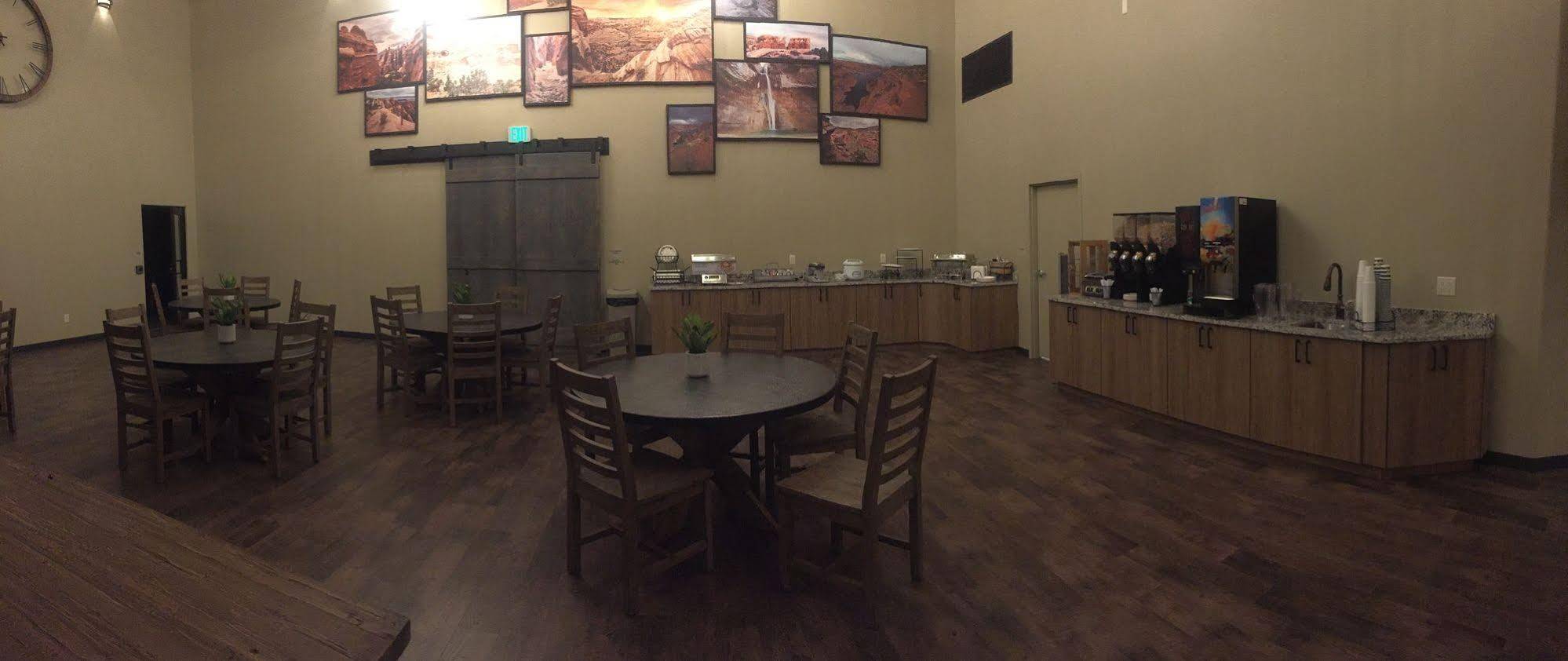 Canyon Country Lodge Ескаланте Екстериор снимка